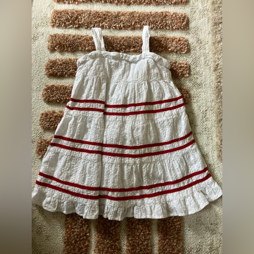 GAP Toddler White Embroidered Dress 12-18 Months